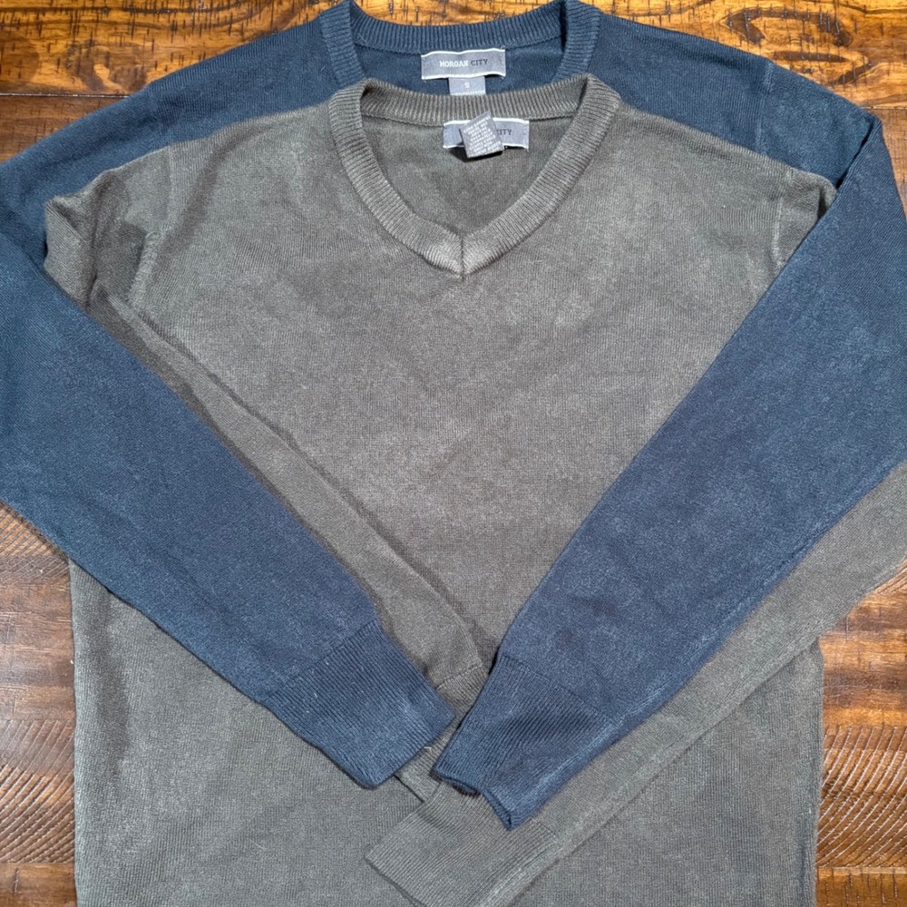 Morgan City Mens V-Neck Sweaters Lot of 2 Navy Blue Olive Green Size Small S